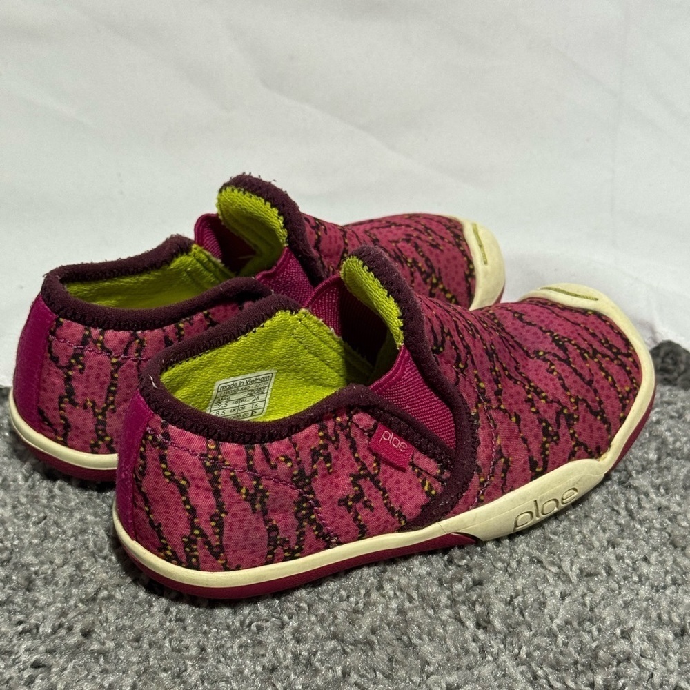 PLAE Migi Electric Fuchsia Surge Slip on Size 9.5 Toddler - Picture 5 of 8